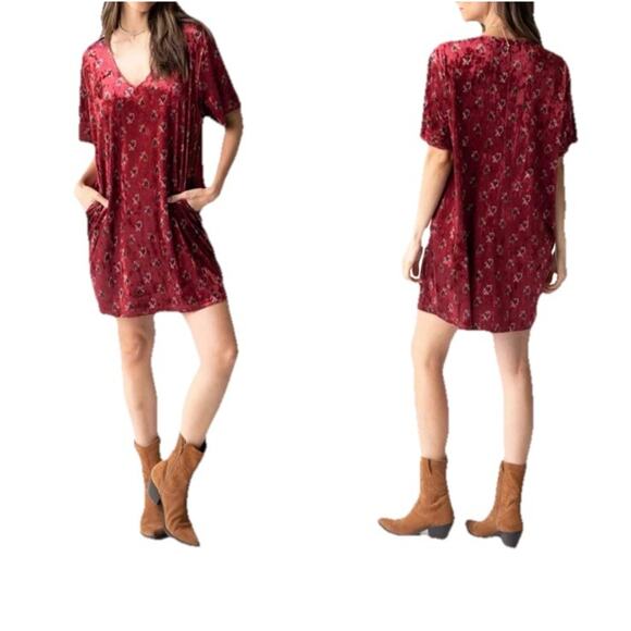 Natural Life Crushed Velvet Floral Mini Dress Pockets Women’s Medium Oversized - Picture 2 of 11